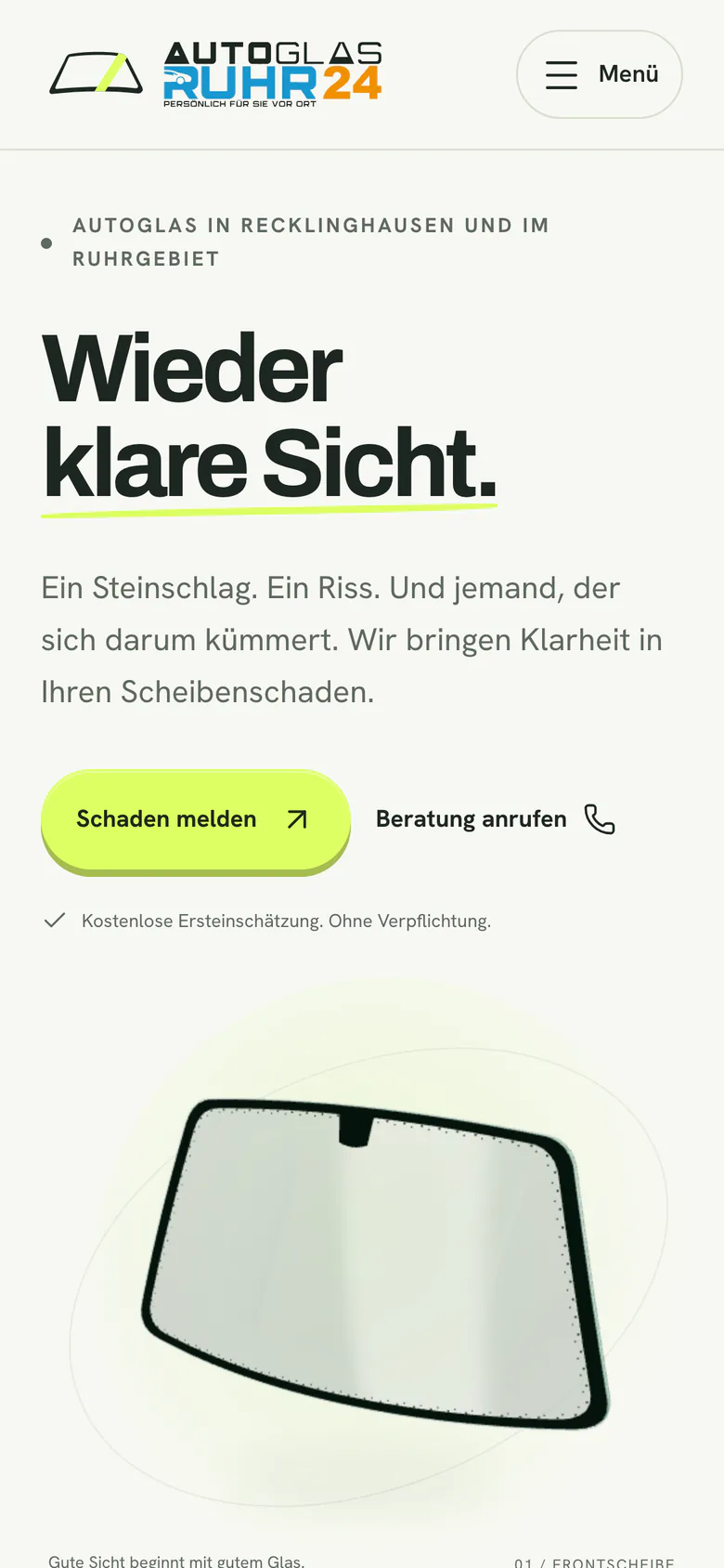 Website autoglas-ruhr24.de am Handy, Hero mit der Frontscheibe als 3D-Glasszene.