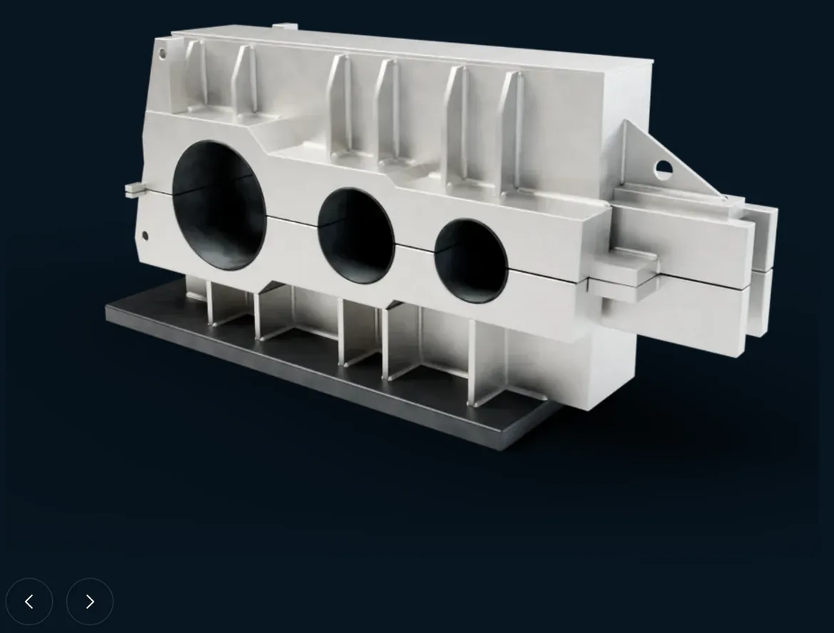 Website herdi-group.de, geschweißter Motorblock mit drei Lagerbohrungen als 3D-Modell, darunter die Knöpfe zum Drehen.