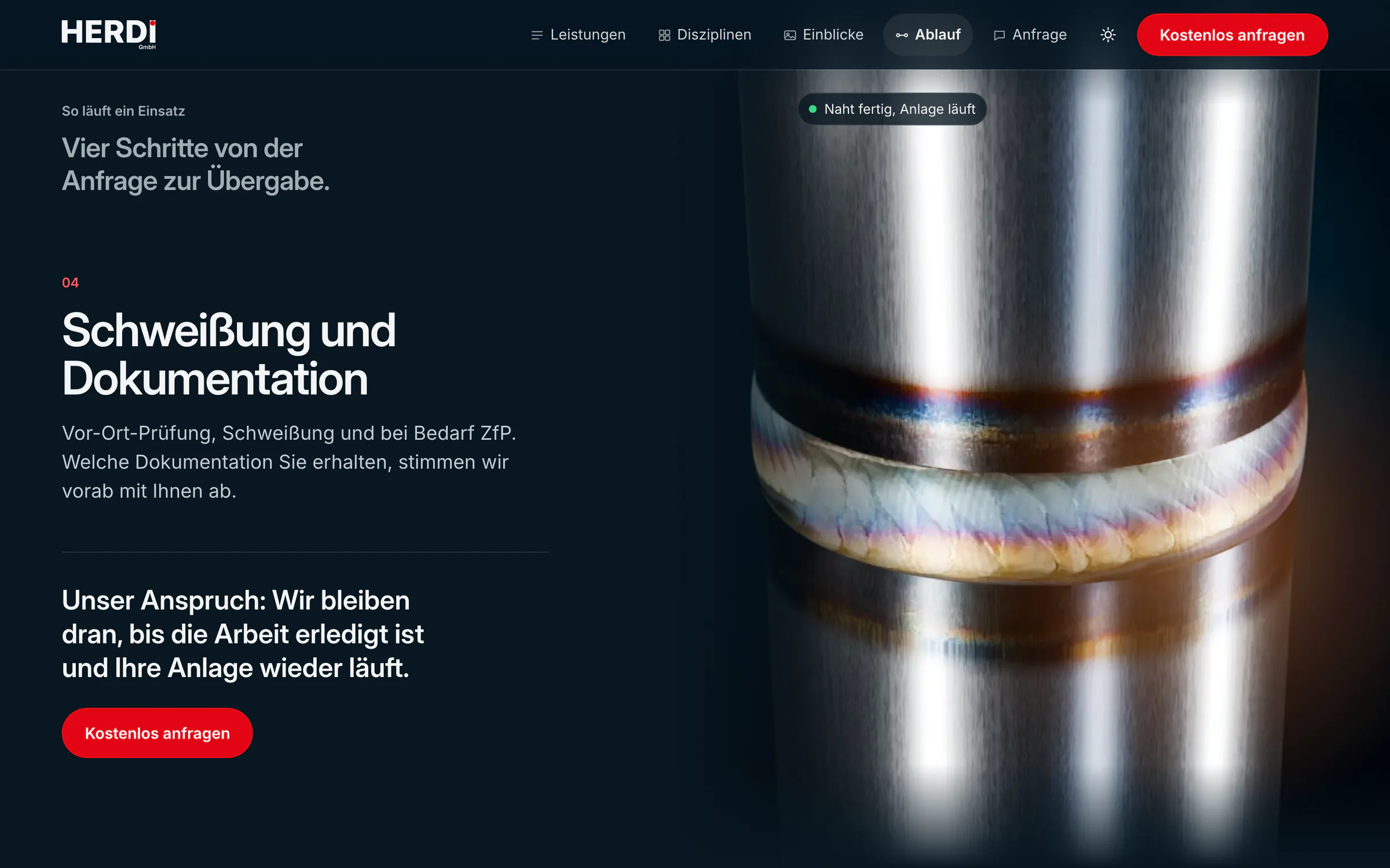 Website herdi-group.de am Rechner, Schritt Schweißung und Dokumentation neben einem Edelstahlrohr mit glühender Schweißnaht als 3D-Modell.